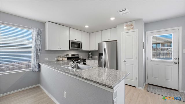 5359 Fair Moon Drive, Bulverde, TX 78163