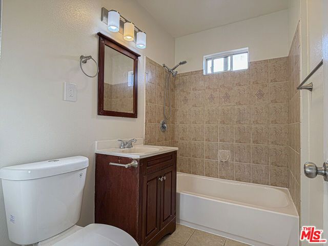 1555 204th Street 1555, Torrance, CA 90501