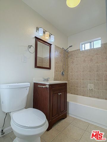 1555 204th Street 1555, Torrance, CA 90501