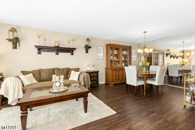 12 Maddaket Court, Scotch Plains Twp., NJ 07076