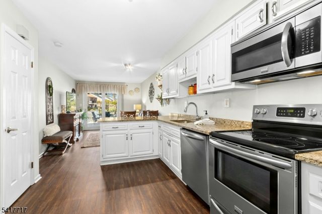 12 Maddaket Court, Scotch Plains Twp., NJ 07076