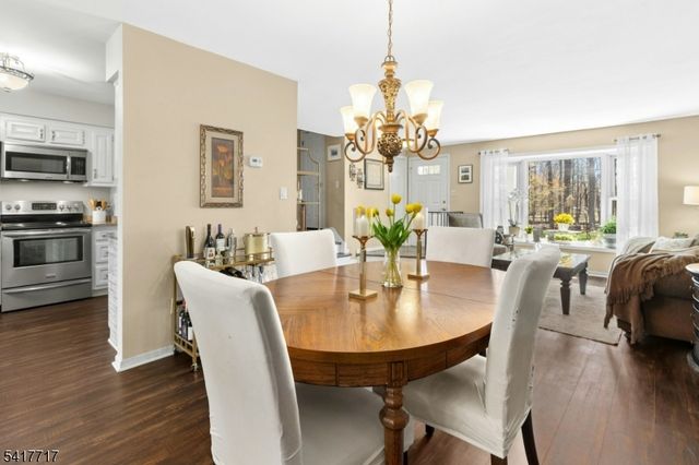 12 Maddaket Court, Scotch Plains Twp., NJ 07076