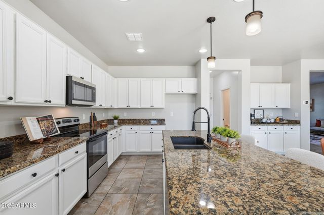 16789 W MORELAND Street, Goodyear, AZ 85338