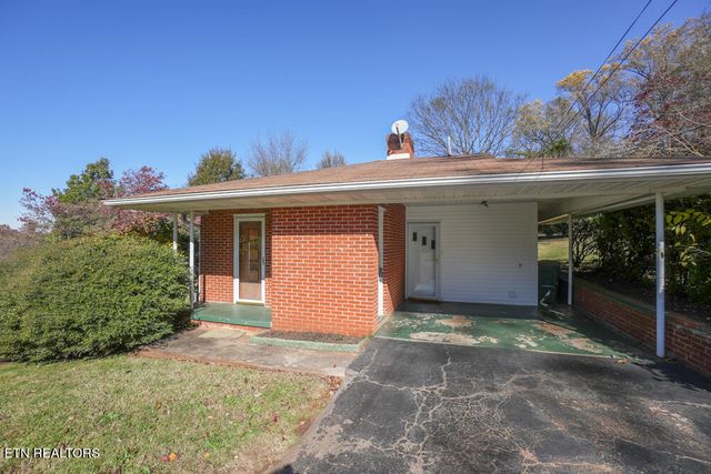 4305 Reed Rd, Louisville, TN 37777