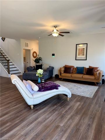 12 Freemont Court, Thomasville, NC 27360