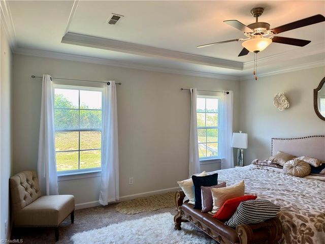 12 Freemont Court, Thomasville, NC 27360