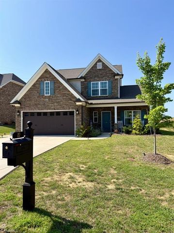 12 Freemont Court, Thomasville, NC 27360