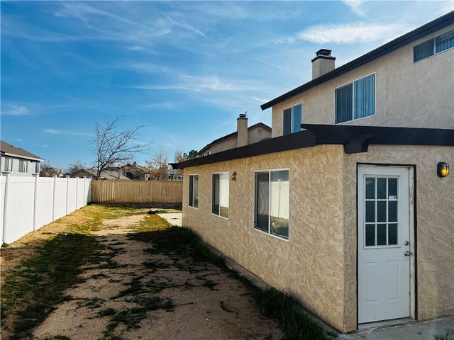 12771 Ponderosa Ranch Road, Victorville, CA 92392