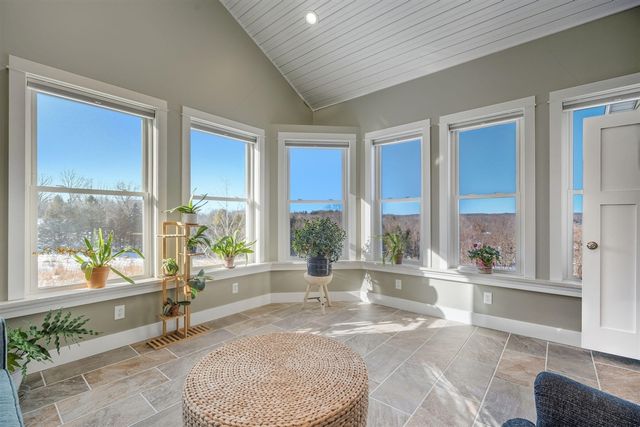 4343 S Montcalm Avenue, Lowell, MI 49331