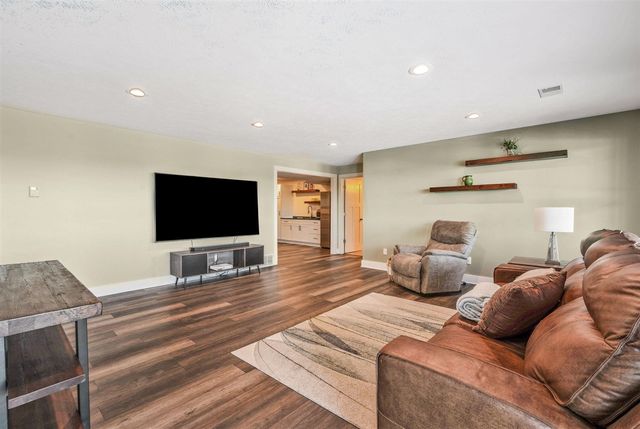 4343 S Montcalm Avenue, Lowell, MI 49331