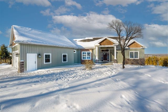 4343 S Montcalm Avenue, Lowell, MI 49331