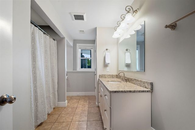 4343 S Montcalm Avenue, Lowell, MI 49331