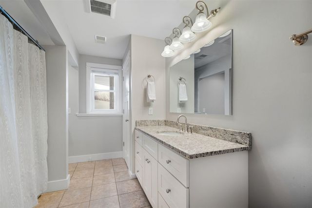 4343 S Montcalm Avenue, Lowell, MI 49331