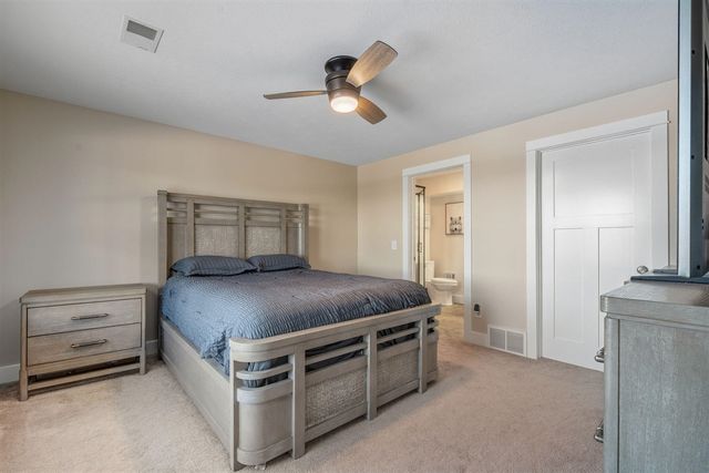 4343 S Montcalm Avenue, Lowell, MI 49331