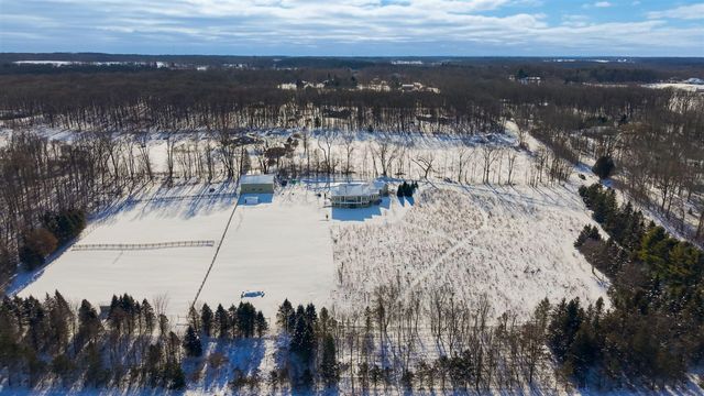 4343 S Montcalm Avenue, Lowell, MI 49331