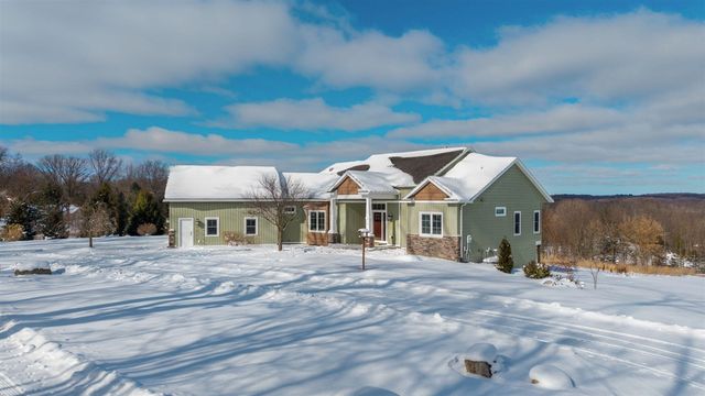 4343 S Montcalm Avenue, Lowell, MI 49331