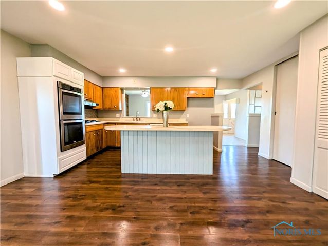 1454 Whitaker Way, Montpelier, OH 43543