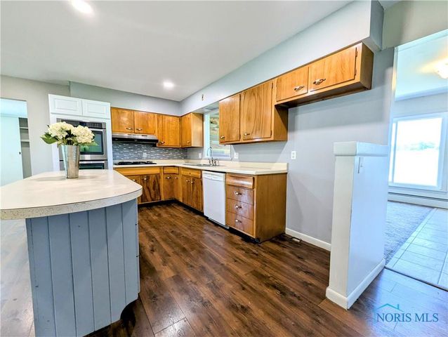 1454 Whitaker Way, Montpelier, OH 43543