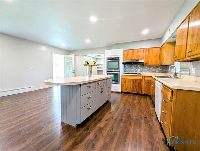 1454 Whitaker Way, Montpelier, OH 43543