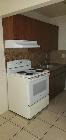 2230 Madison St 14, Hollywood, FL 33020