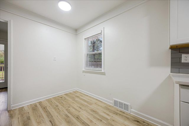 505 EASTBOURNE PL, Memphis, TN 38117