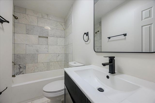 505 EASTBOURNE PL, Memphis, TN 38117