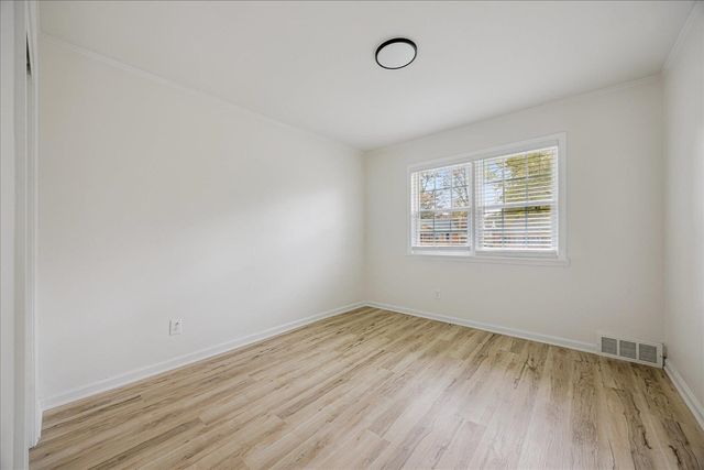 505 EASTBOURNE PL, Memphis, TN 38117