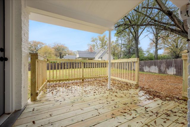 505 EASTBOURNE PL, Memphis, TN 38117