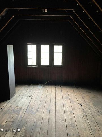 73 Eagle Street, Troy, NY 12180