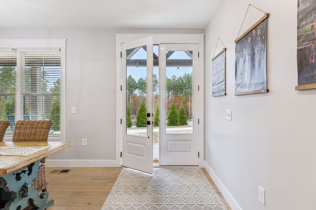 130 Saddlebrook Dr, Hohenwald, TN 38462