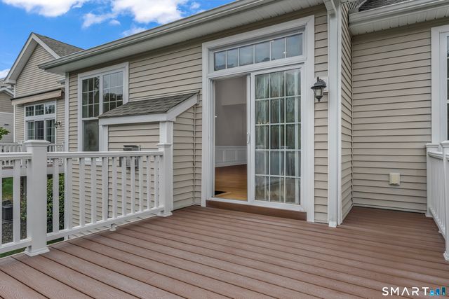 23 Woods Lane 23, Newtown, CT 06470