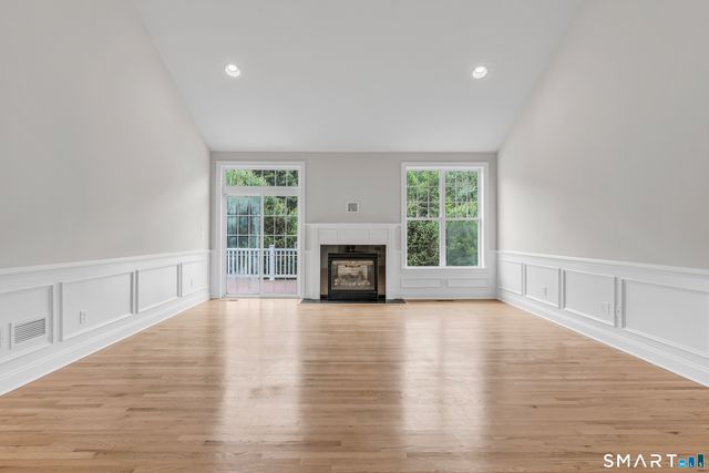 23 Woods Lane 23, Newtown, CT 06470