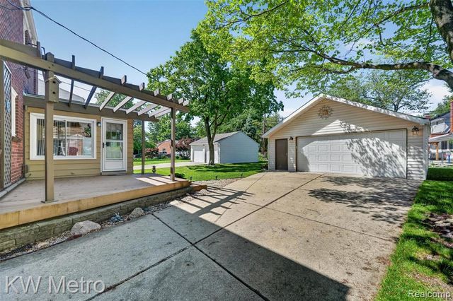 1916 Bonnieview Drive, Royal Oak, MI 48073