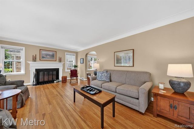 1916 Bonnieview Drive, Royal Oak, MI 48073