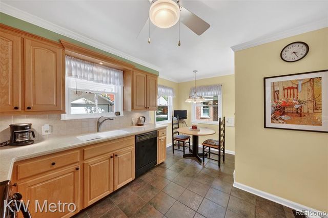 1916 Bonnieview Drive, Royal Oak, MI 48073