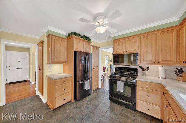 1916 Bonnieview Drive, Royal Oak, MI 48073
