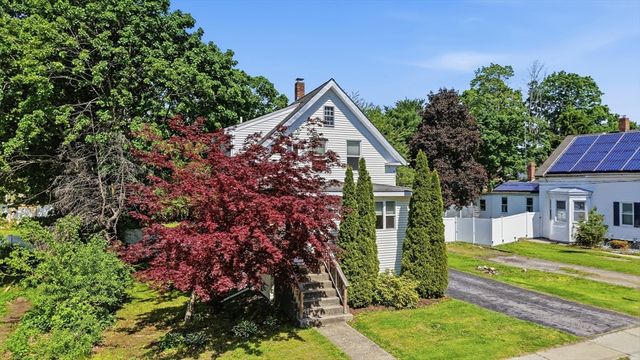 59 Grove St, Milford, MA 01757
