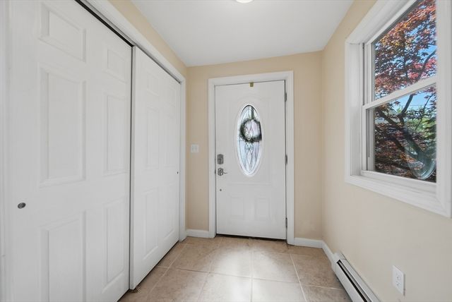 59 Grove St, Milford, MA 01757