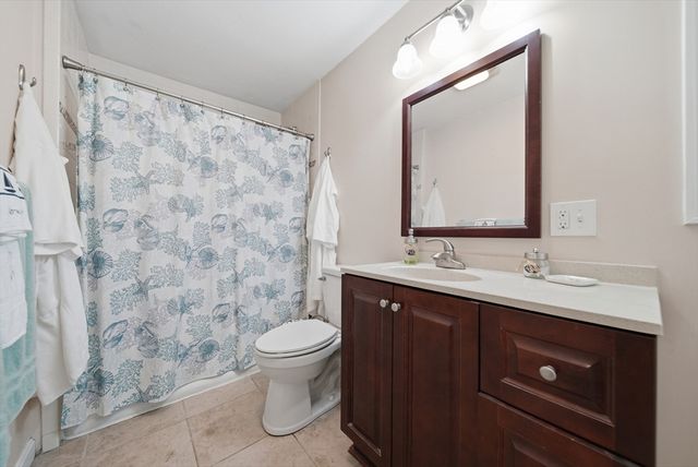 59 Grove St, Milford, MA 01757
