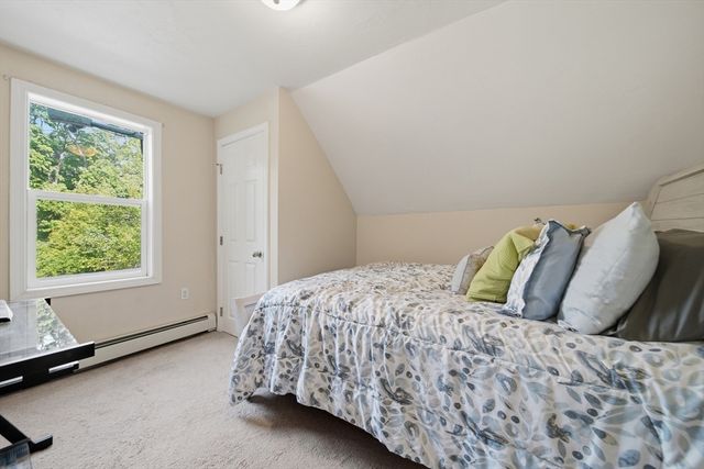 59 Grove St, Milford, MA 01757