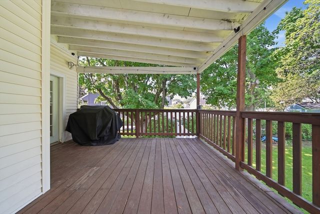 59 Grove St, Milford, MA 01757
