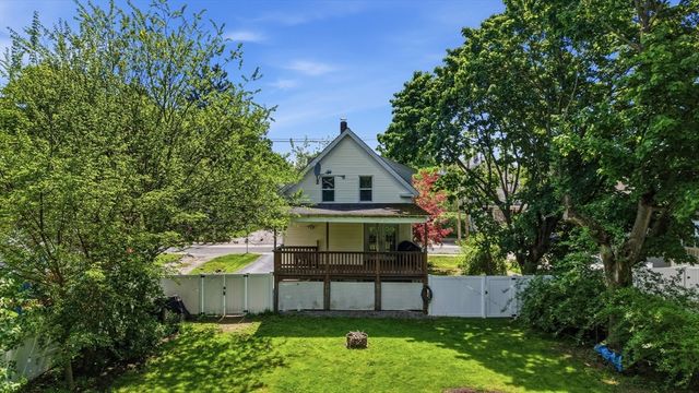 59 Grove St, Milford, MA 01757
