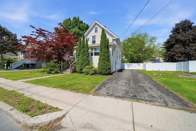 59 Grove St, Milford, MA 01757