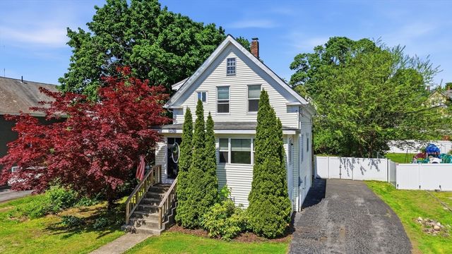 59 Grove St, Milford, MA 01757