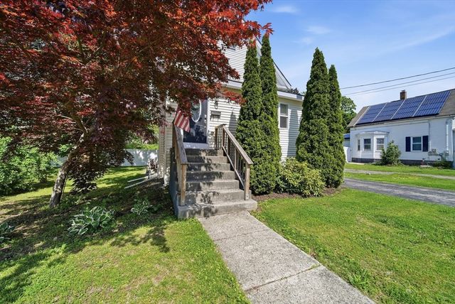 59 Grove St, Milford, MA 01757