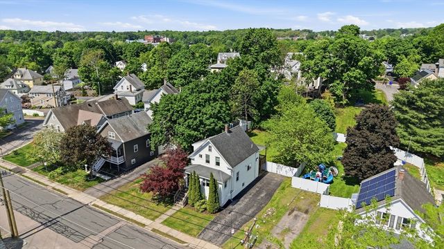59 Grove St, Milford, MA 01757