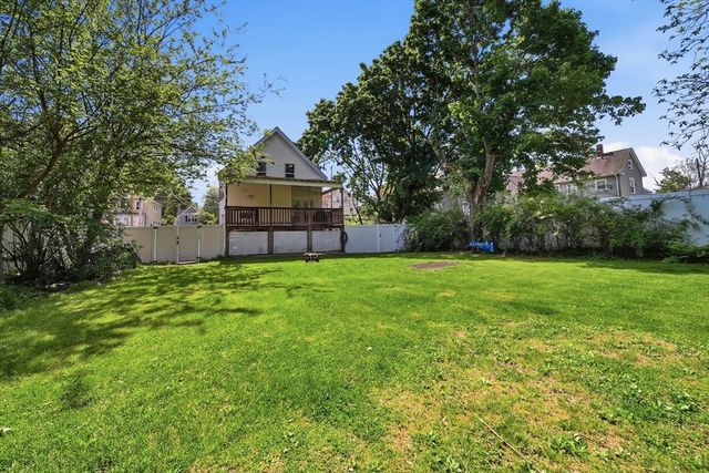 59 Grove St, Milford, MA 01757
