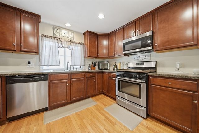 59 Grove St, Milford, MA 01757