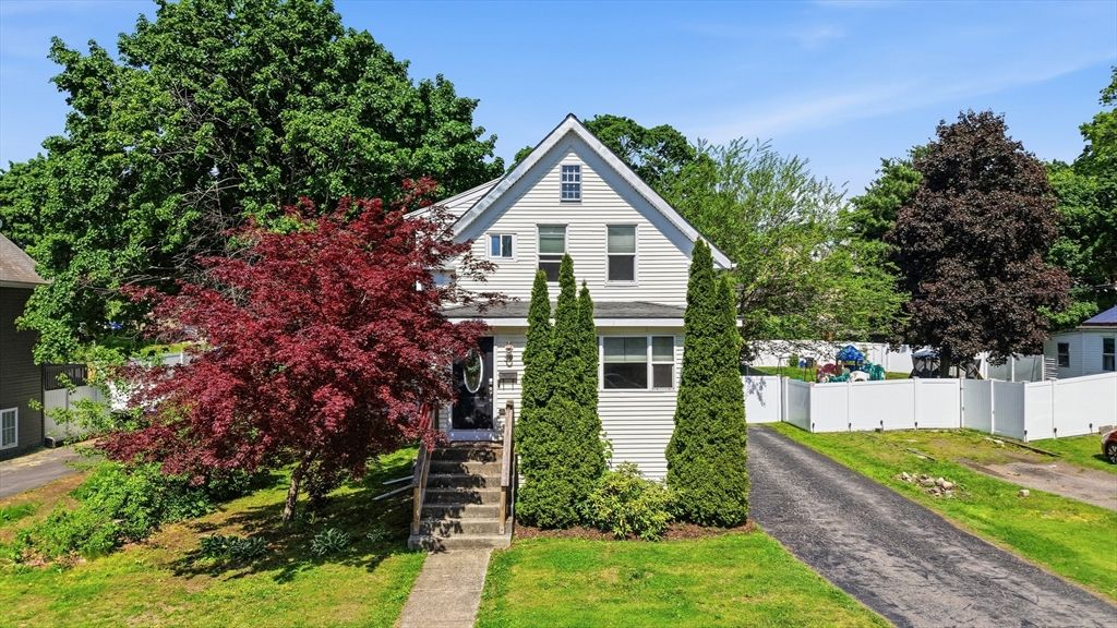 59 Grove St, Milford, MA 01757
