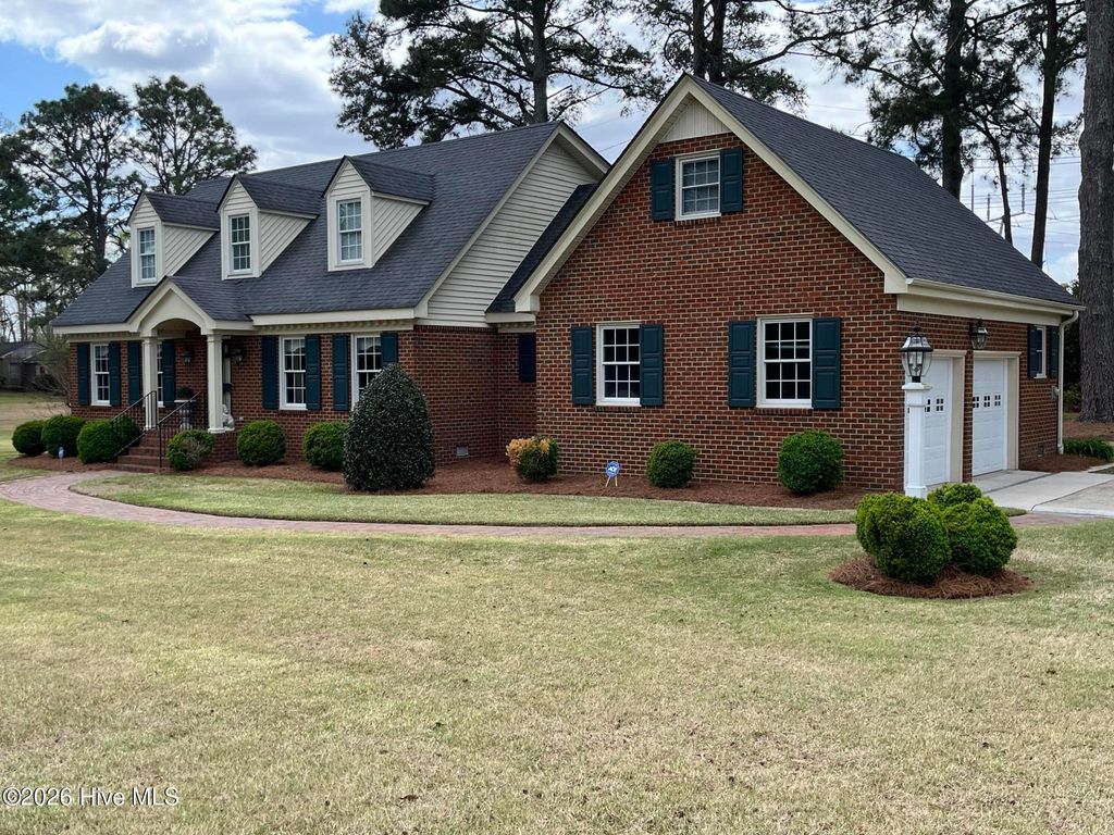 5946 May Boulevard, Farmville, NC 27828